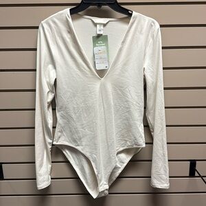 H and M bodysuit v neck women’s top size medium
